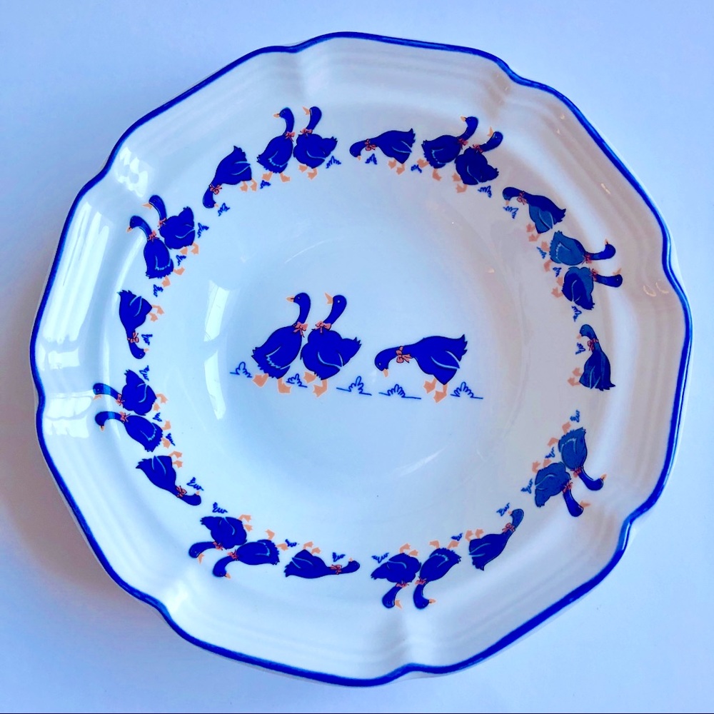 Vintage Cereal Salad Soup Bowl Blue Geese White Cobalt Blue 7”